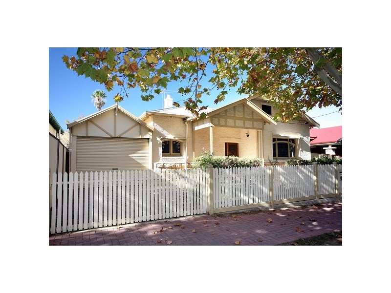 61 Seventh Avenue, St Peters SA 5069