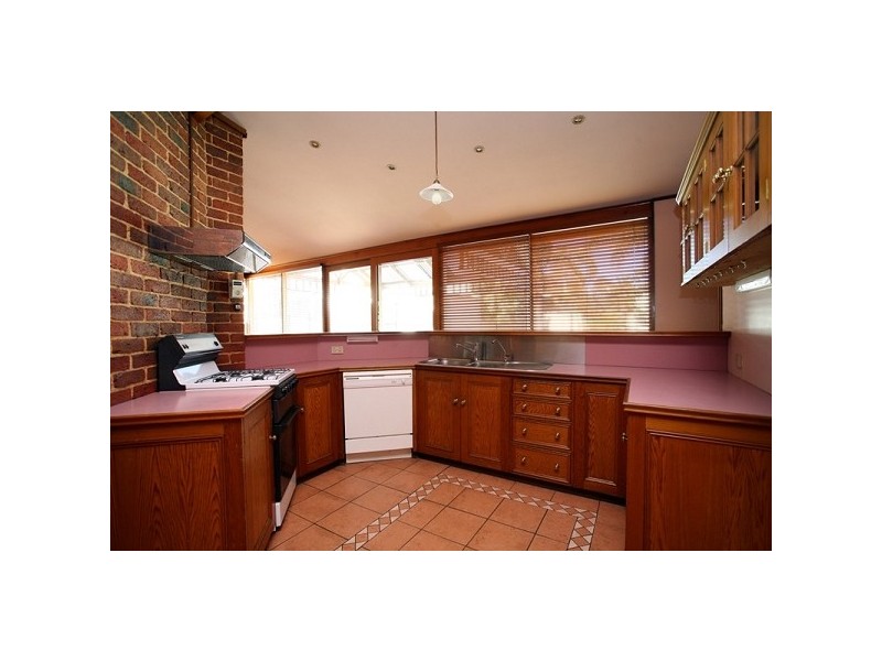 61 Seventh Avenue, St Peters SA 5069