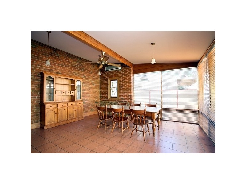 61 Seventh Avenue, St Peters SA 5069