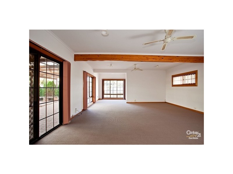 22 Humber Road, Taperoo SA 5017