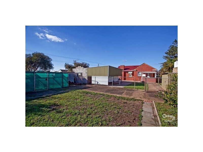 2 Minna Terrace, Semaphore Park SA 5019