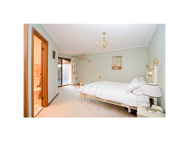 29 McDonald Grove, West Lakes SA 5021