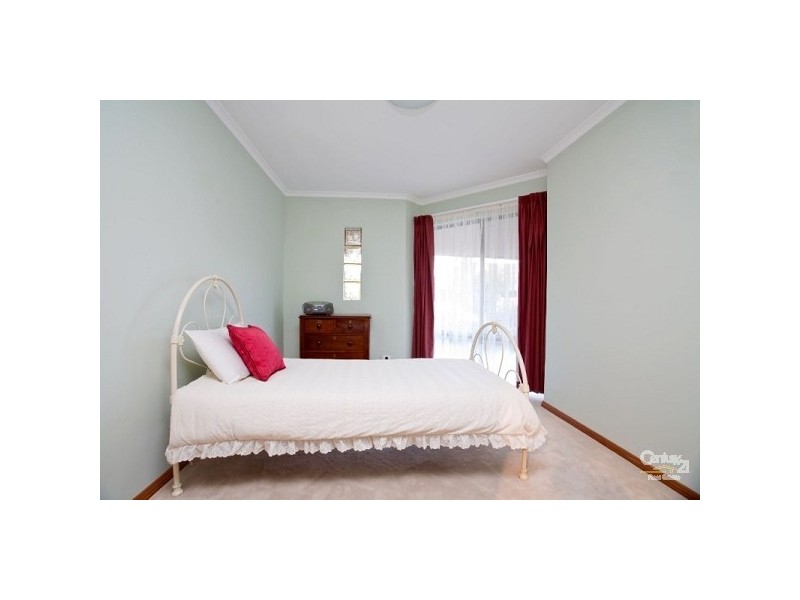 29 McDonald Grove, West Lakes SA 5021