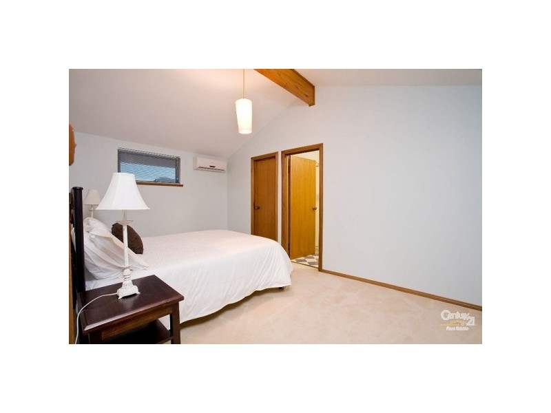 29 McDonald Grove, West Lakes SA 5021