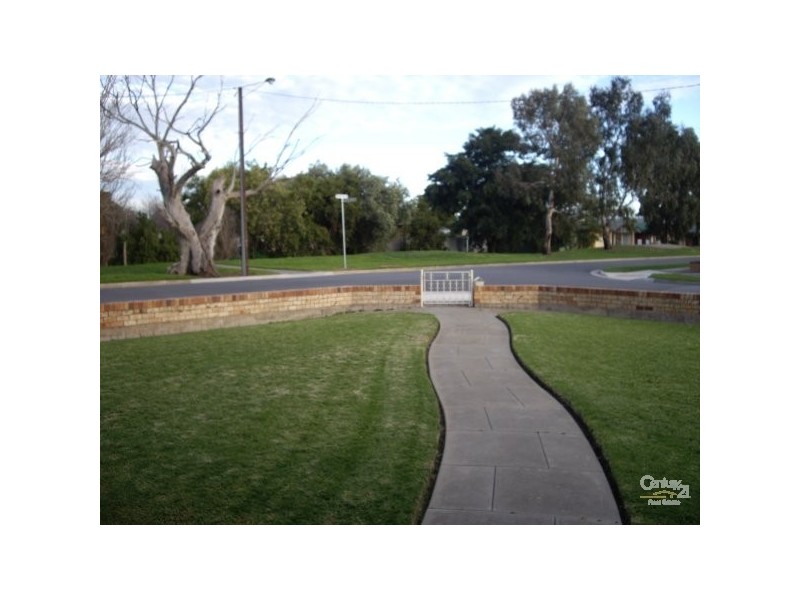 2 Anderson Street, Fulham Gardens SA 5024