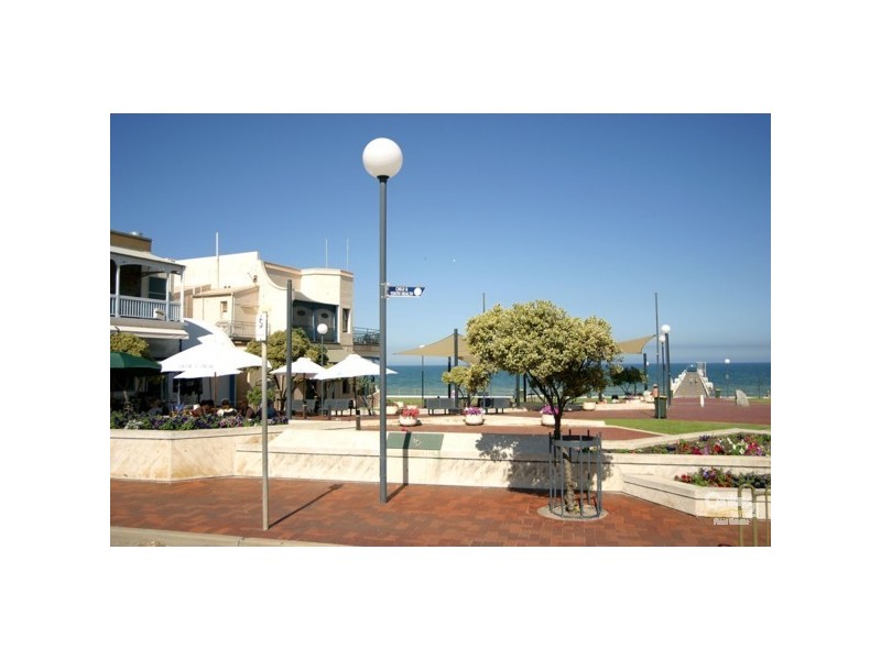 5 Main Street, Henley Beach SA 5022