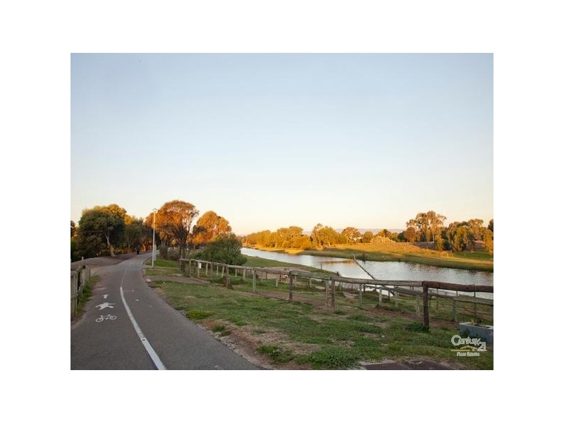 117 Military Road, Henley Beach South SA 5022