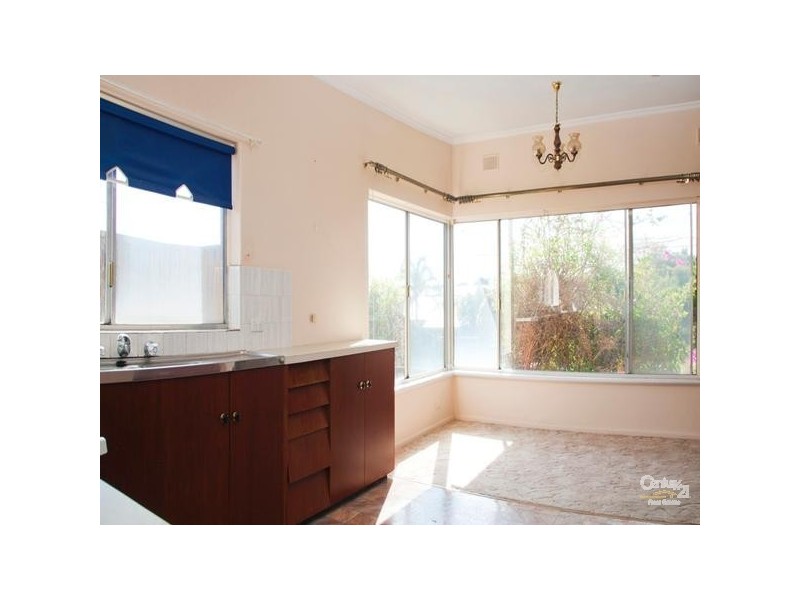 117 Military Road, Henley Beach South SA 5022