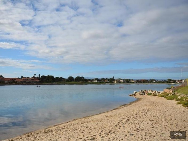 7/80 Military Road, Tennyson SA 5022