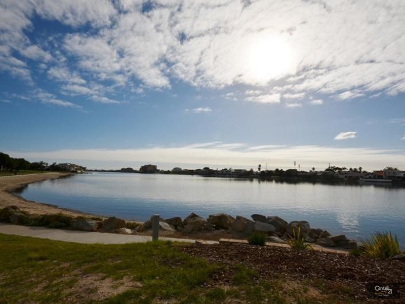 7/80 Military Road, Tennyson SA 5022