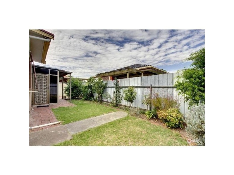 11 Hawkins Avenue, Flinders Park SA 5025