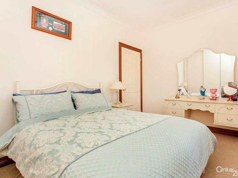 6 Lorraine Lee Court, Grange SA 5022