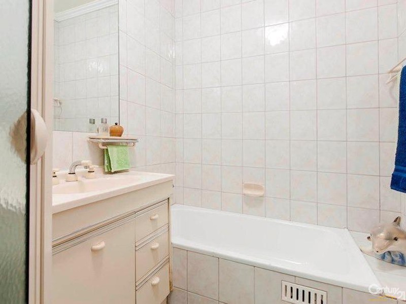 12 Dee Street, Woodville South SA 5011