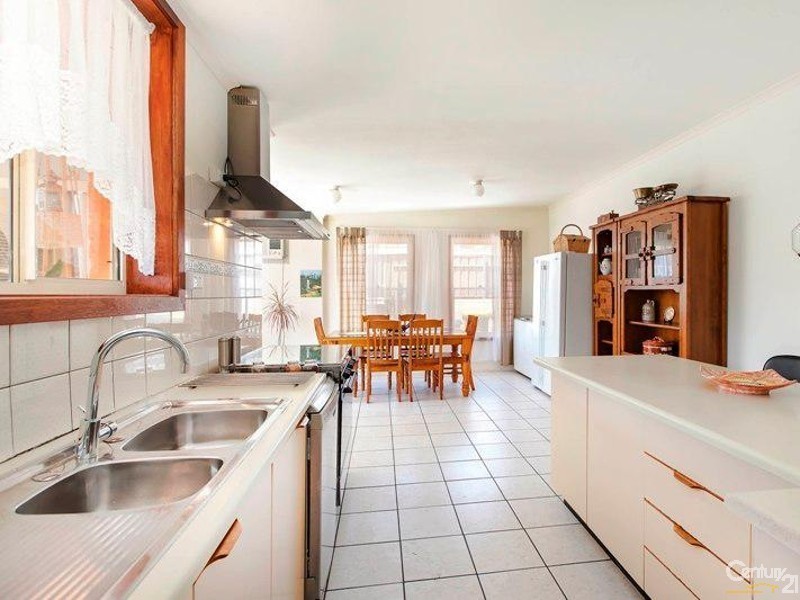 12 Dee Street, Woodville South SA 5011