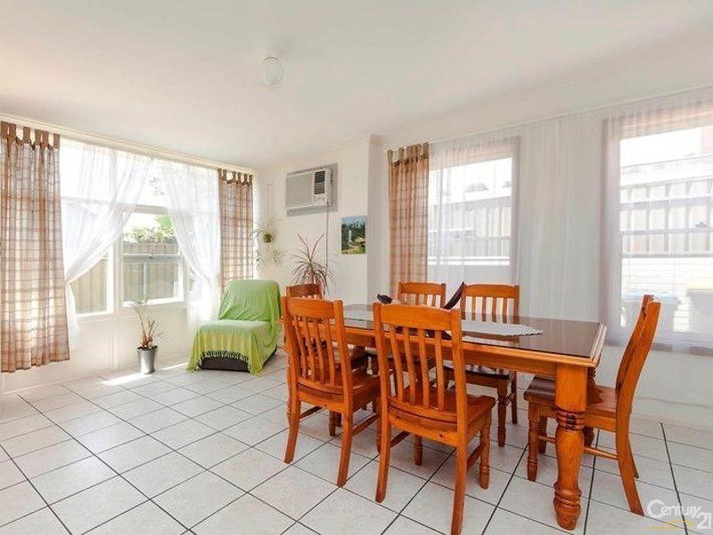 12 Dee Street, Woodville South SA 5011