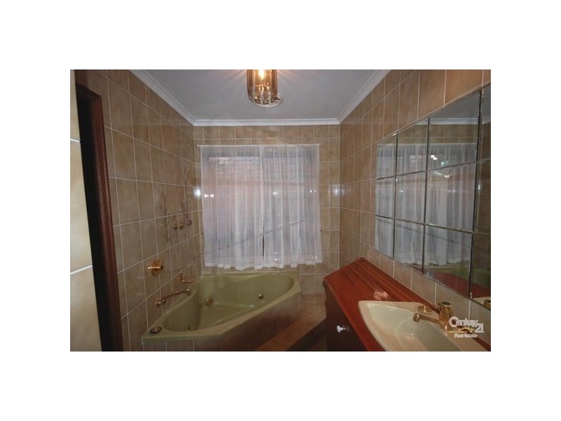 8 Dyer Court, West Lakes SA 5021