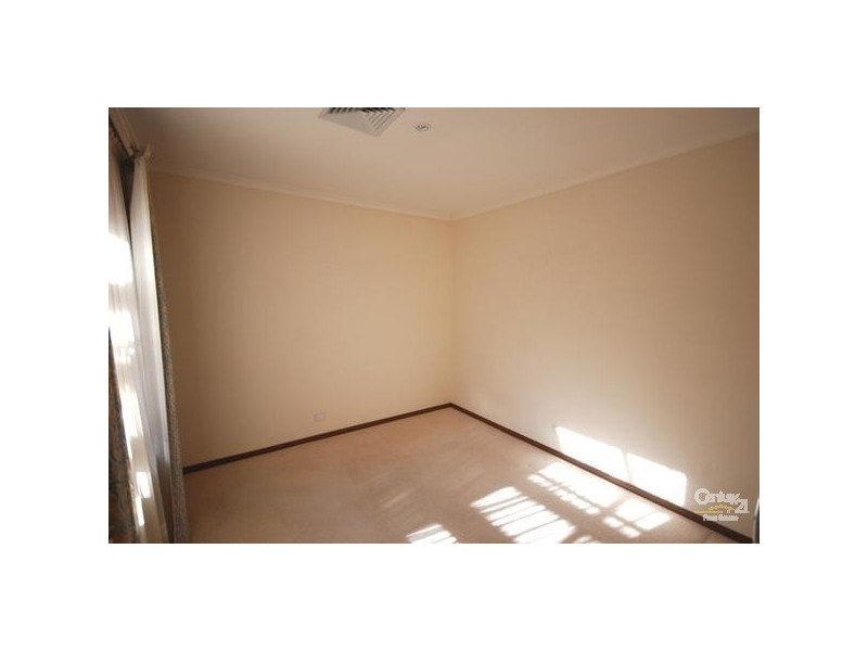 8 Dyer Court, West Lakes SA 5021