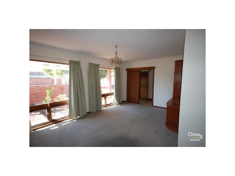 21 Newcombe Avenue, West Lakes Shore SA 5020