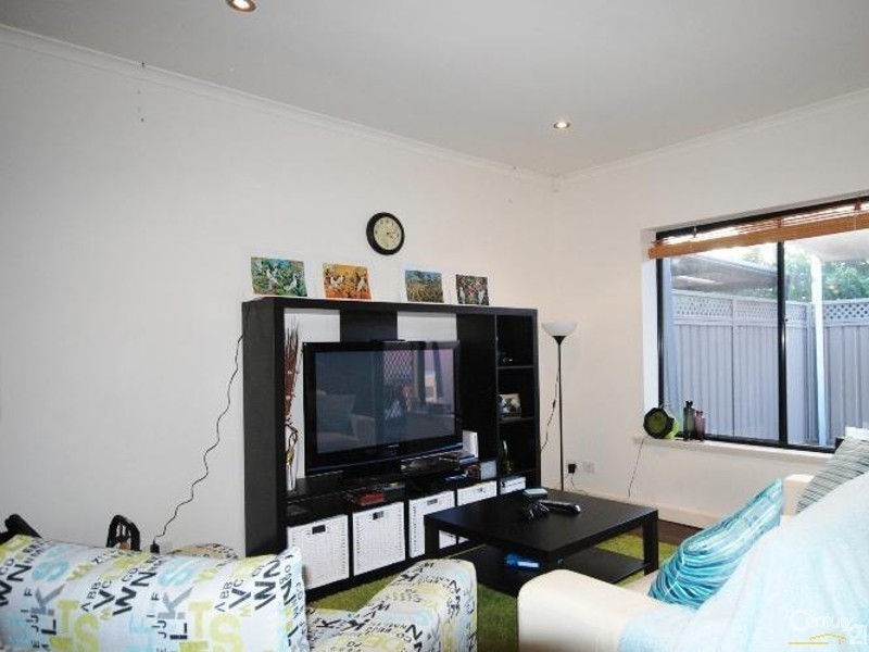 1/12 Douglas Street, Flinders Park SA 5025