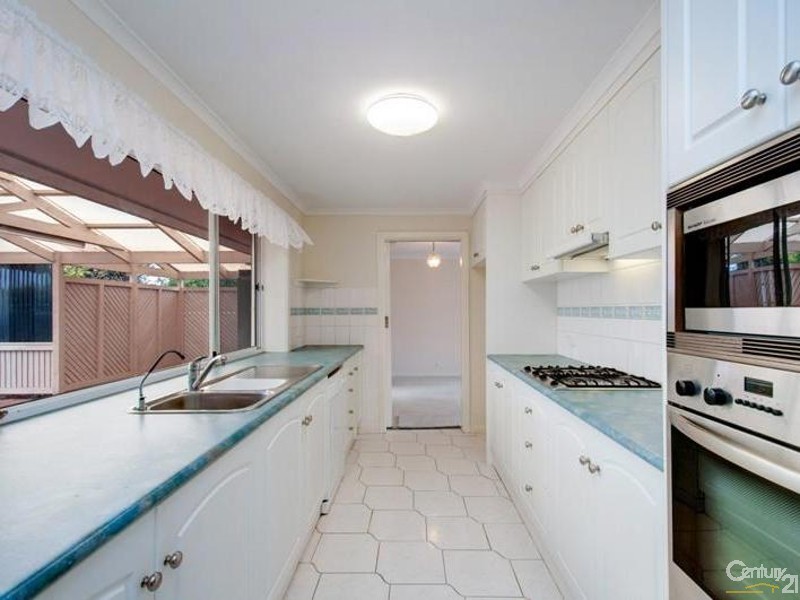 11 Tiranna Way, West Lakes SA 5021