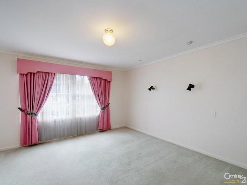 11 Tiranna Way, West Lakes SA 5021