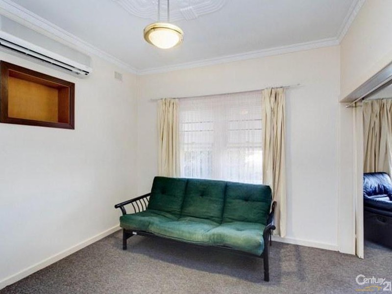 20 Hawkins Avenue, Flinders Park SA 5025