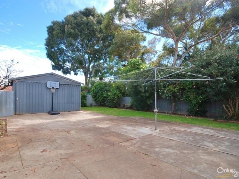20 Hawkins Avenue, Flinders Park SA 5025