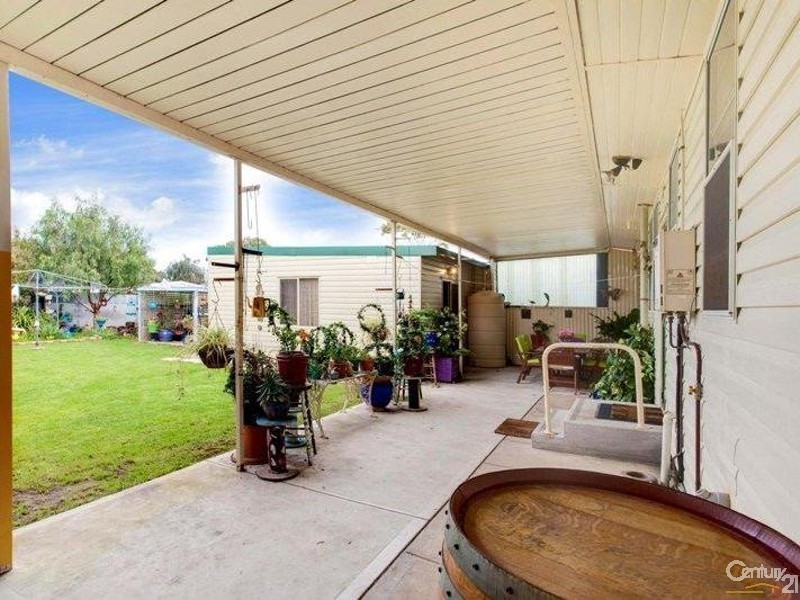 18 Ballater Avenue, Seaton SA 5023