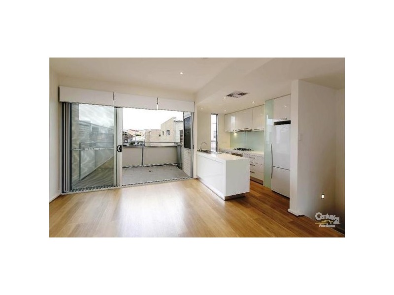 77 Lipson Street, Port Adelaide SA 5015