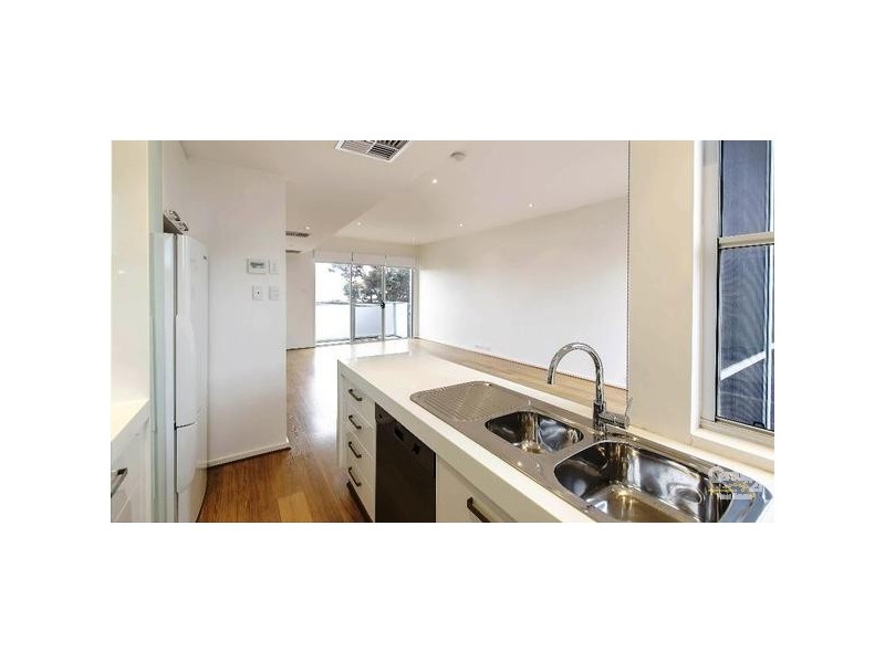 77 Lipson Street, Port Adelaide SA 5015