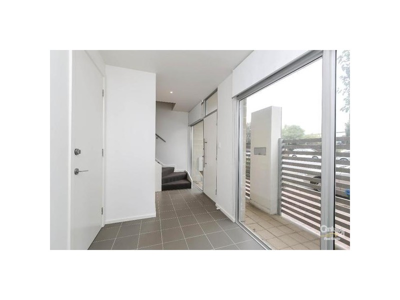 77 Lipson Street, Port Adelaide SA 5015