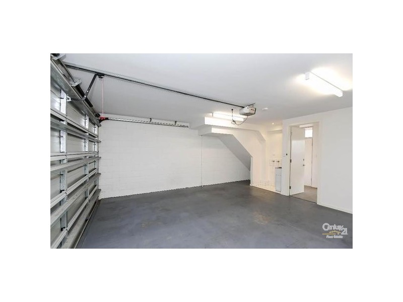 77 Lipson Street, Port Adelaide SA 5015