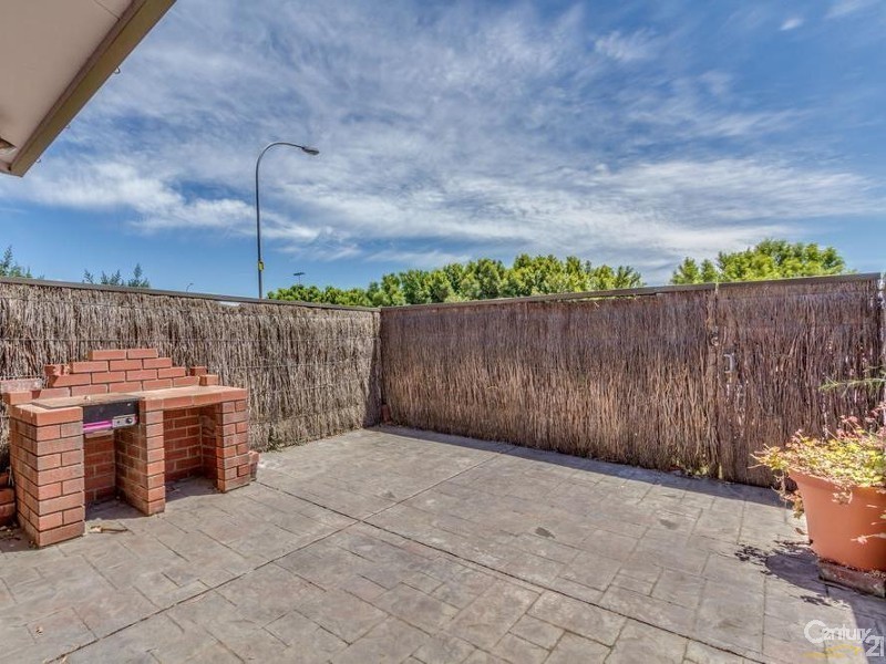 2/3 Sportsmans Drive, West Lakes SA 5021