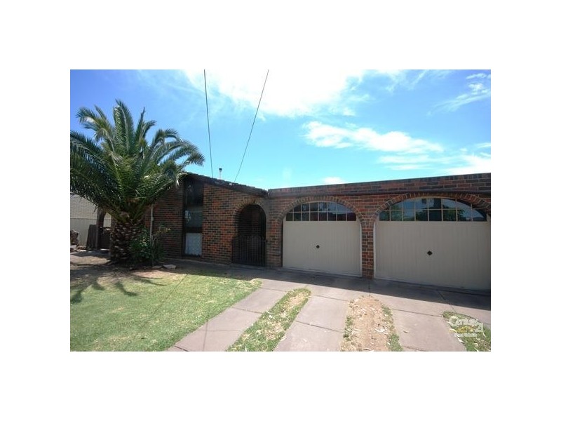 4 Rivett Avenue, Fulham Gardens SA 5024