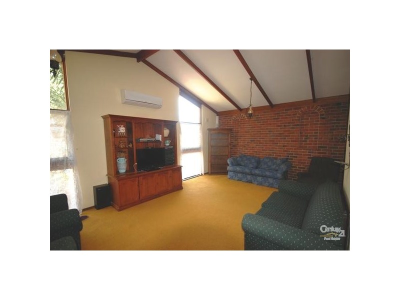 4 Rivett Avenue, Fulham Gardens SA 5024