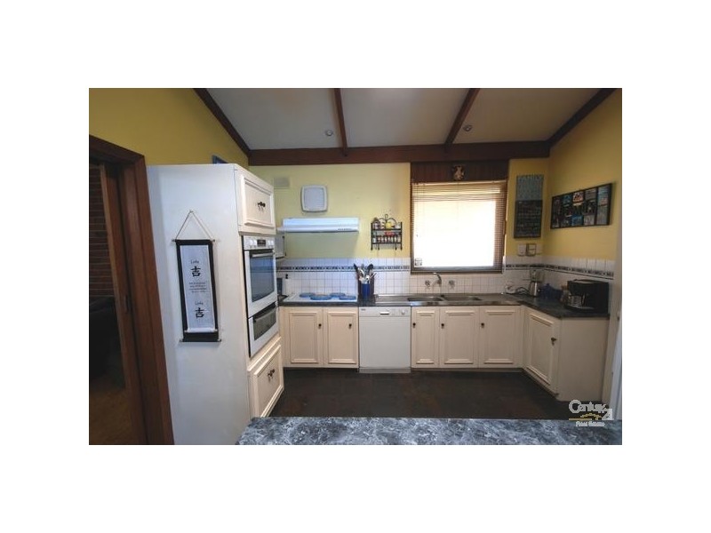 4 Rivett Avenue, Fulham Gardens SA 5024