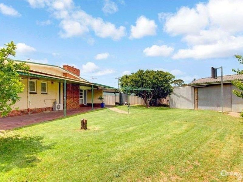 2 Fitch Road, Fulham SA 5024