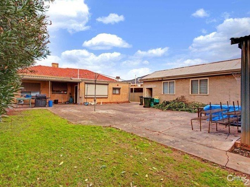 20 Hawkins Avenue, Flinders Park SA 5025