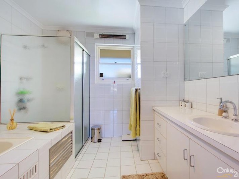 5 Kevin Avenue, West Beach SA 5024