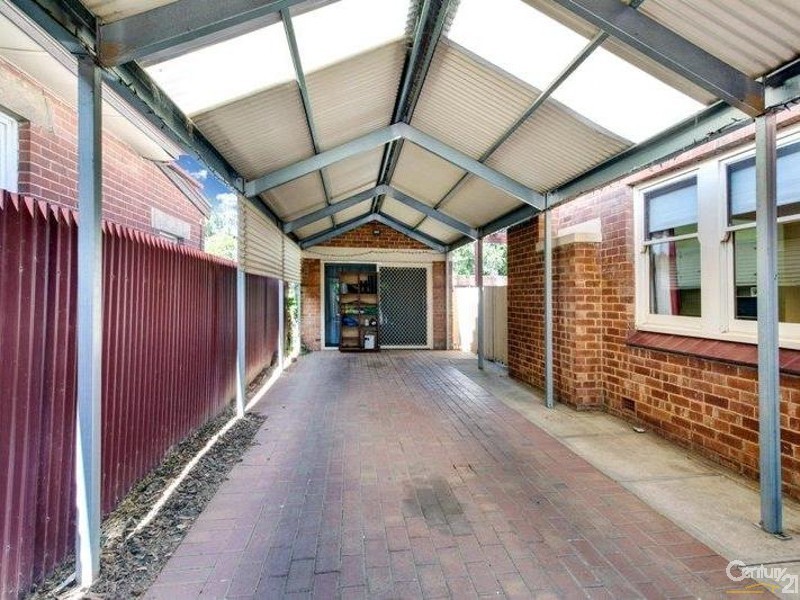 5 Curtis Street, Woodville South SA 5011