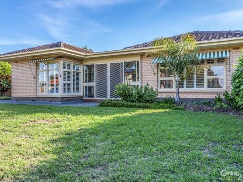 9 Pacific Parade, West Beach SA 5024