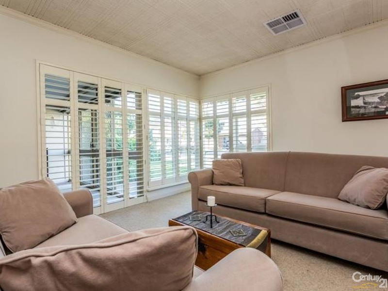 9 Pacific Parade, West Beach SA 5024