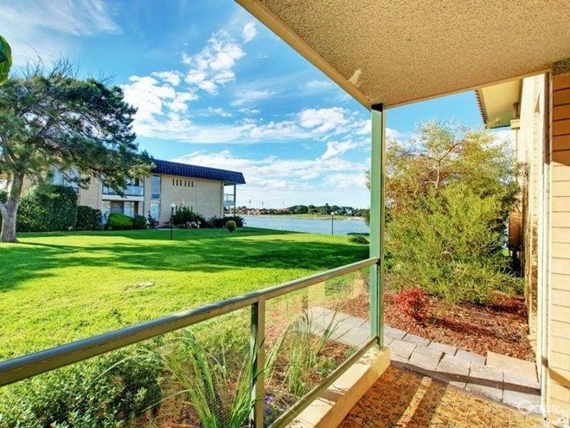 1/70 Military Road, Tennyson SA 5022