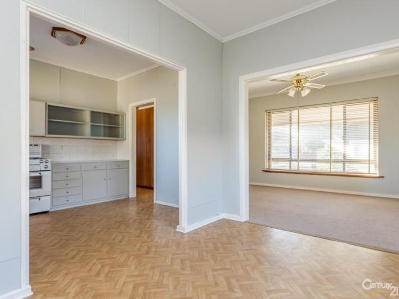 21 Falkirk Avenue, Seaton SA 5023