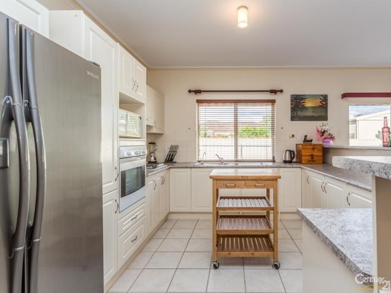 25 Angley Avenue, Findon SA 5023