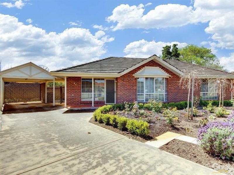 19 Dundee Avenue, Seaton SA 5023