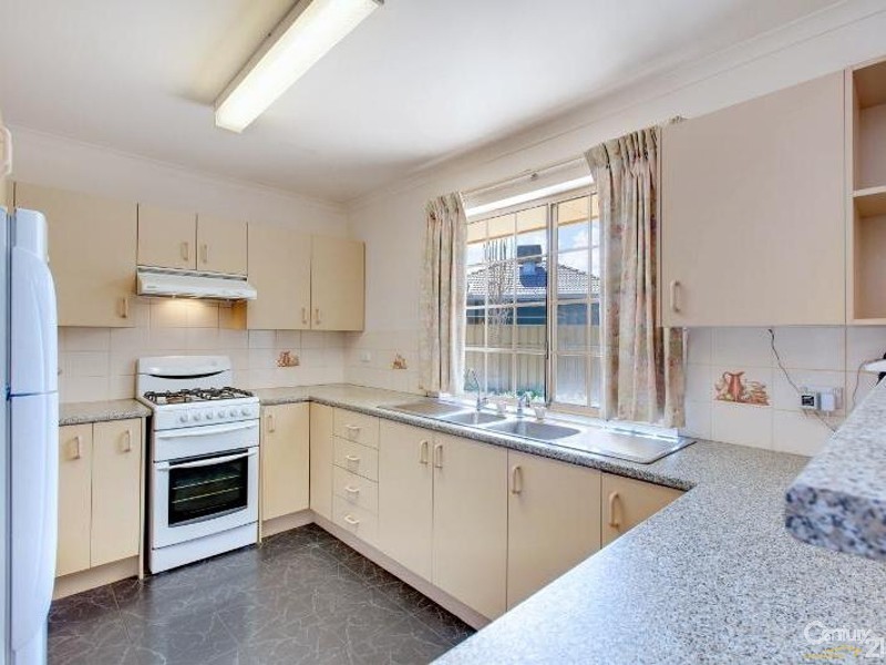 19 Dundee Avenue, Seaton SA 5023