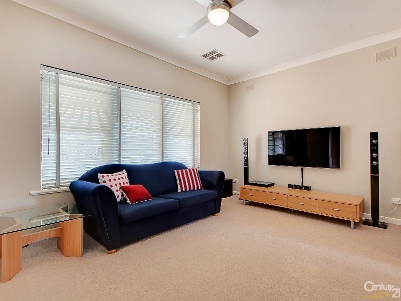 21 Colin Street, Findon SA 5023