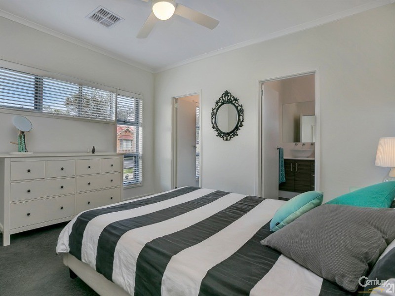1 Westall Avenue, Flinders Park SA 5025
