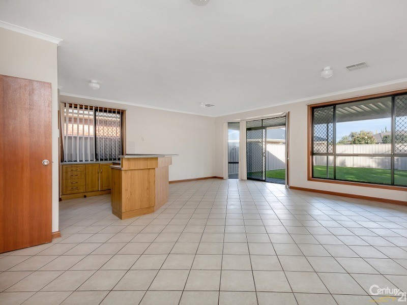 6 South Parade, Seaton SA 5023